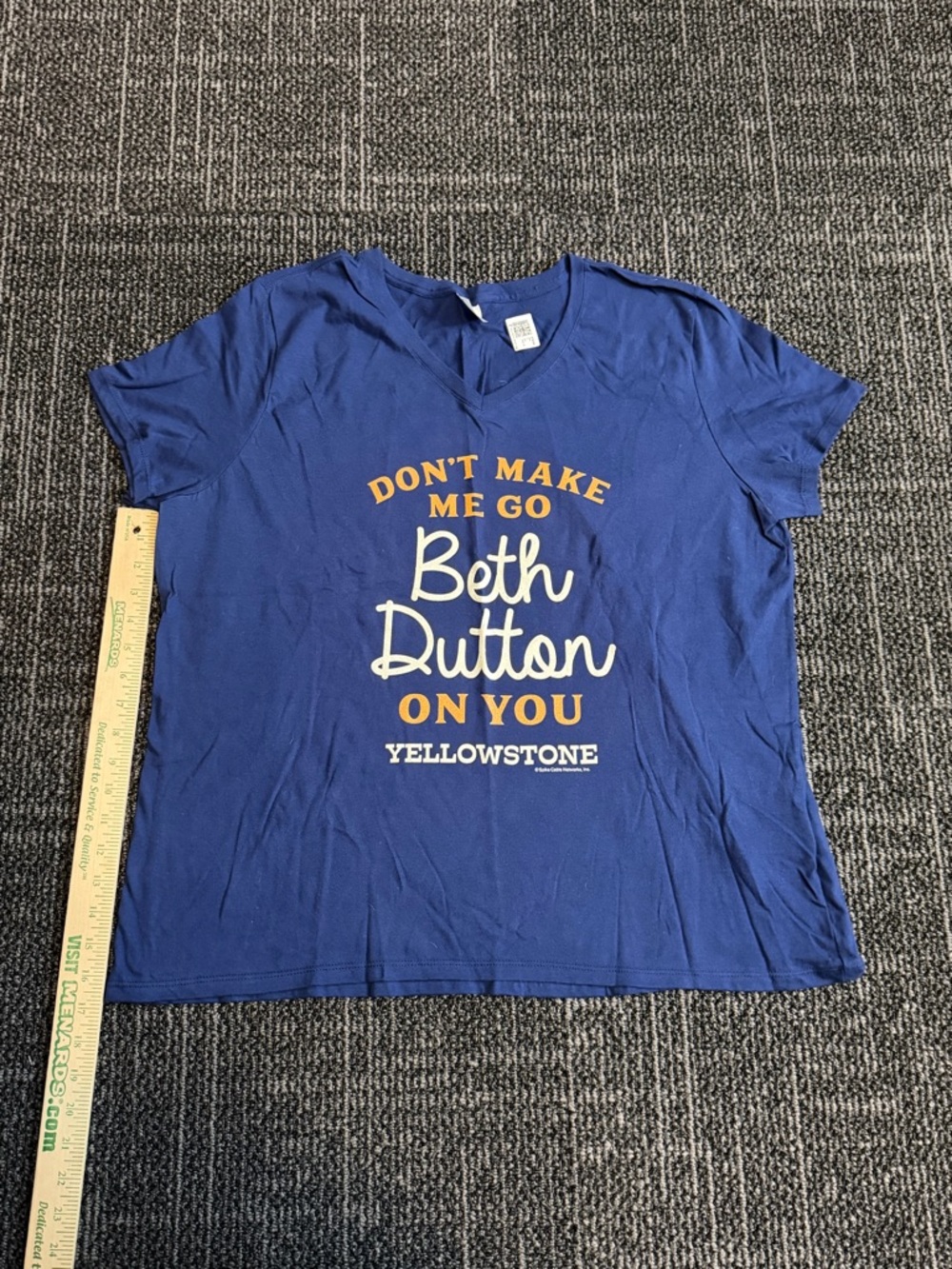 Womens Yellowstone - Don't Make ME GO Beth Dutton V-Neck T-Shirt 2XL NWT